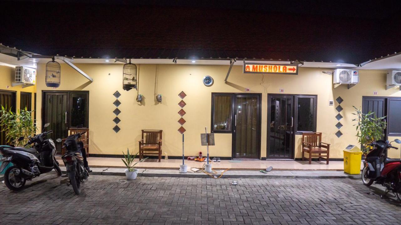 Sitiinggil Guest House Syariah Tegal  Zewnętrze zdjęcie